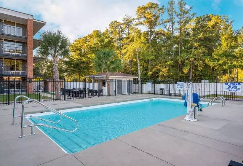 ホテル Wyndham Garden Columbia Ft Jackson