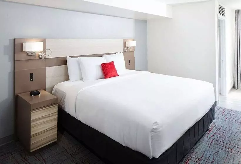 ホテル Wyndham Garden Columbia Ft Jackson