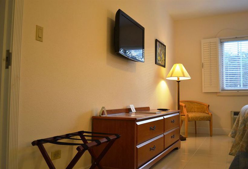 בית מלון כפרי Las Vegas  & Casino