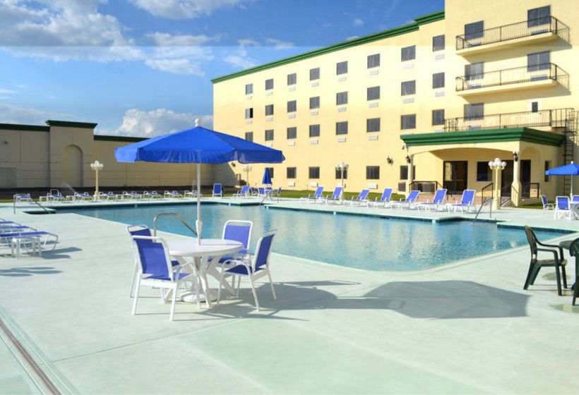 בית מלון כפרי Las Vegas  & Casino