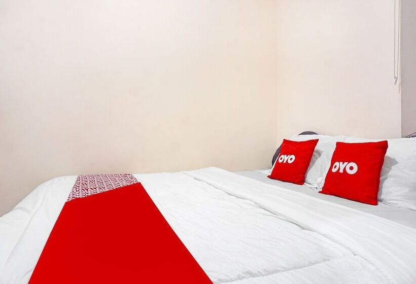 فندق Karawaci Taman Permata Tiga Mitra Reddoorz