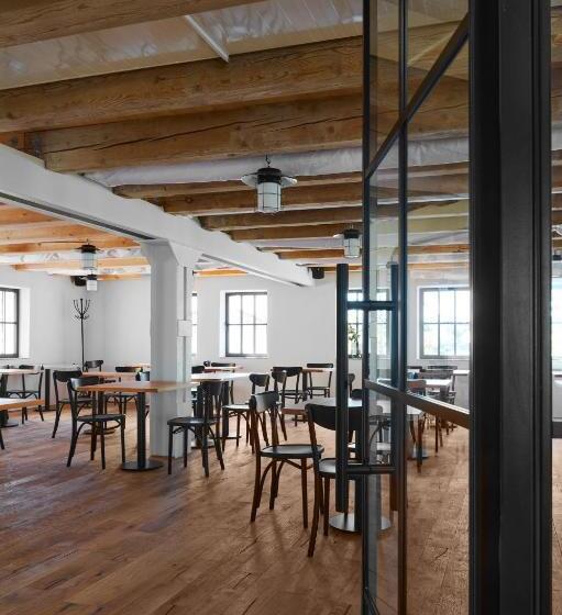 فندق Thaya Vinařství