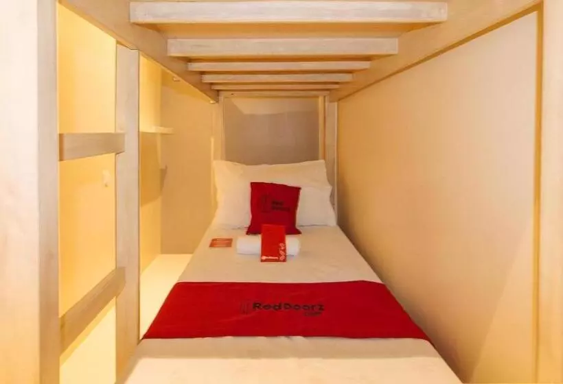 Reddoorz At Laiya Vivo Hotel Batangas