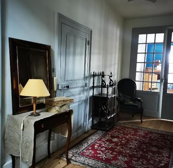 Bed and Breakfast Le Clos De La Borde, Chambre Bleue