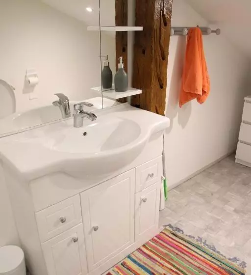 Aamiaismajoitus (B&B) Le Gîte De La Grange De Broustic