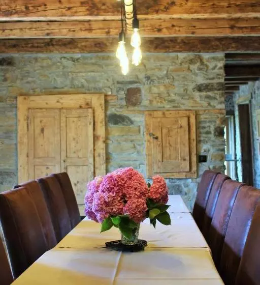 Majatalo Les Chalets De Ludran