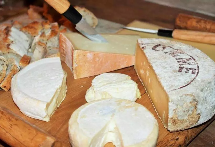 Majatalo Les Chalets De Ludran