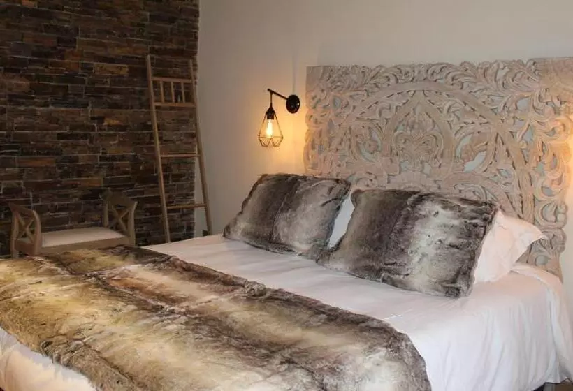 Majatalo Les Chalets De Ludran