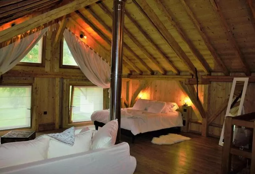 Majatalo Les Chalets De Ludran