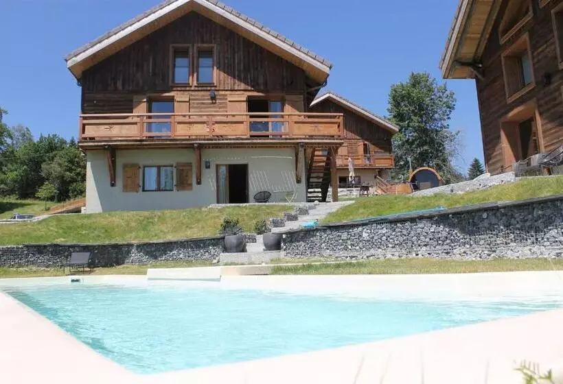 Majatalo Les Chalets De Ludran