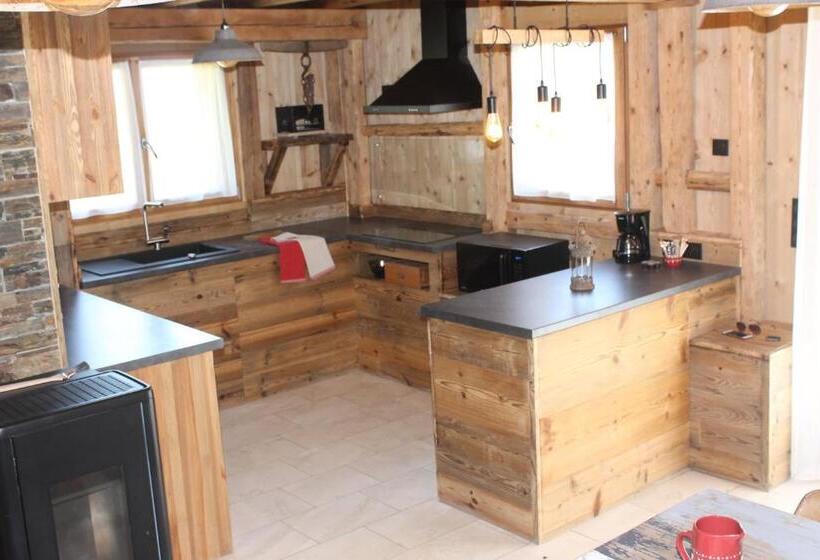 Пансион Les Chalets De Ludran