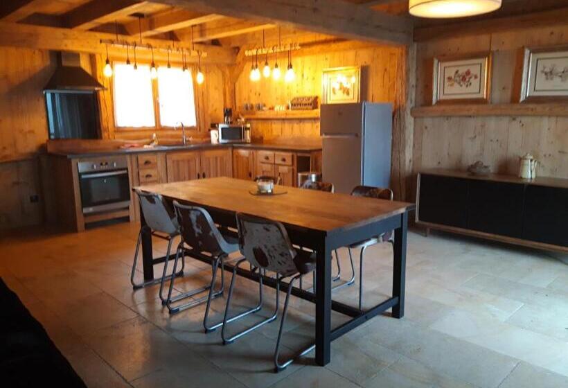 Пансион Les Chalets De Ludran