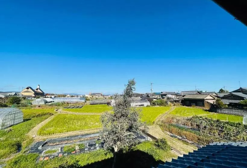 Retkeilymaja Gypsy Takashima