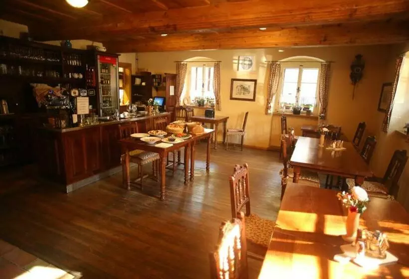 Retkeilymaja U Bílého Koníka