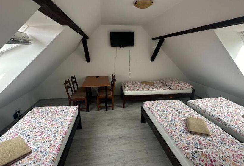 Szálló Ubytování Jeřábek