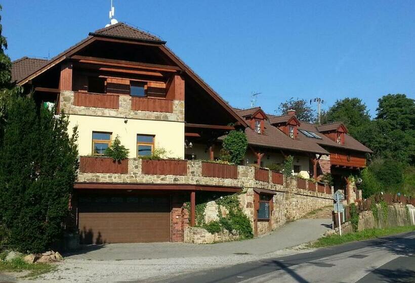 Alberg Ubytování Steak Hredle