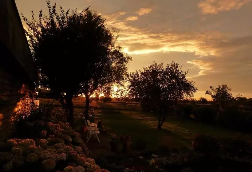 Entre Monts Et Collines B&b Et Spa En Option