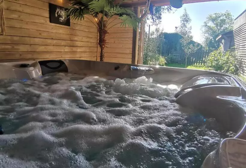 Entre Monts Et Collines B&b Et Spa En Option