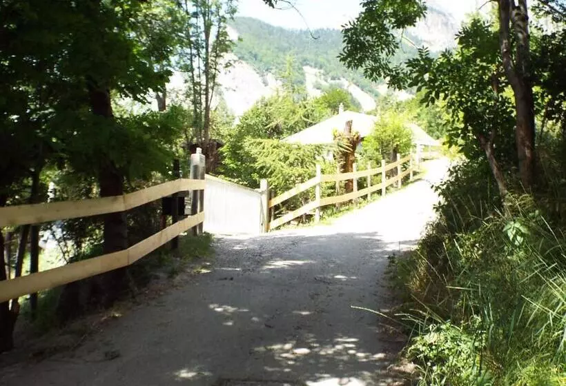 ベッドアンドブレックファースト Chambre D Hôtes Barnabas