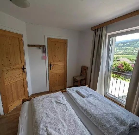 Aamiaismajoitus (B&B) Haus Kathan