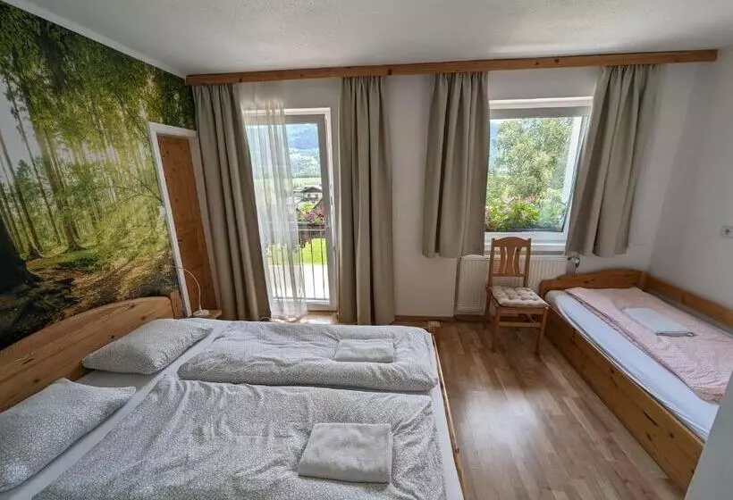 Aamiaismajoitus (B&B) Haus Kathan