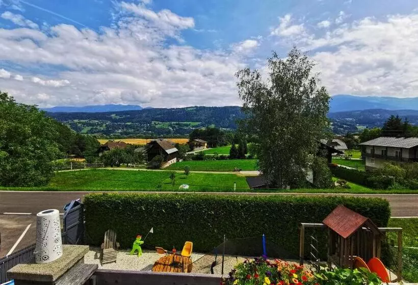 Aamiaismajoitus (B&B) Haus Kathan