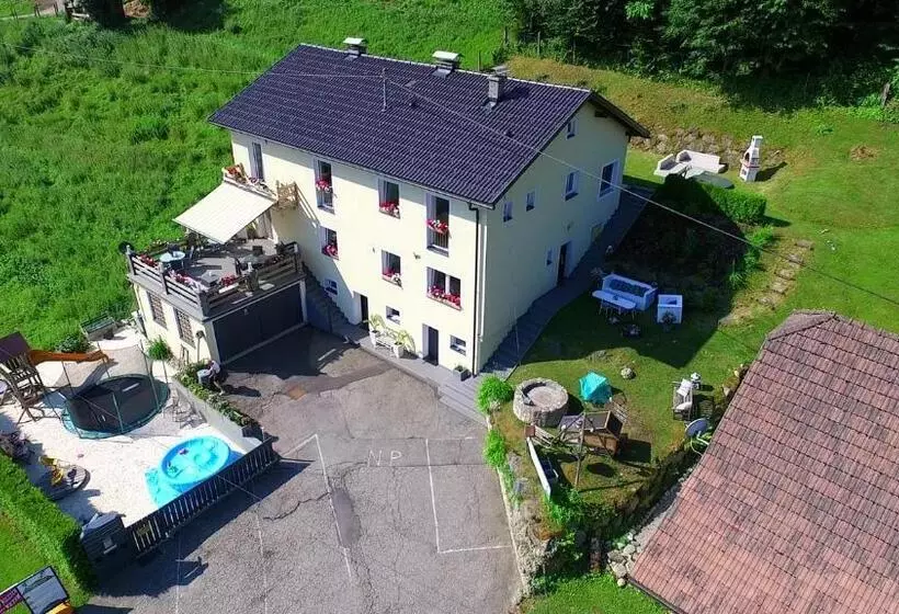 Aamiaismajoitus (B&B) Haus Kathan