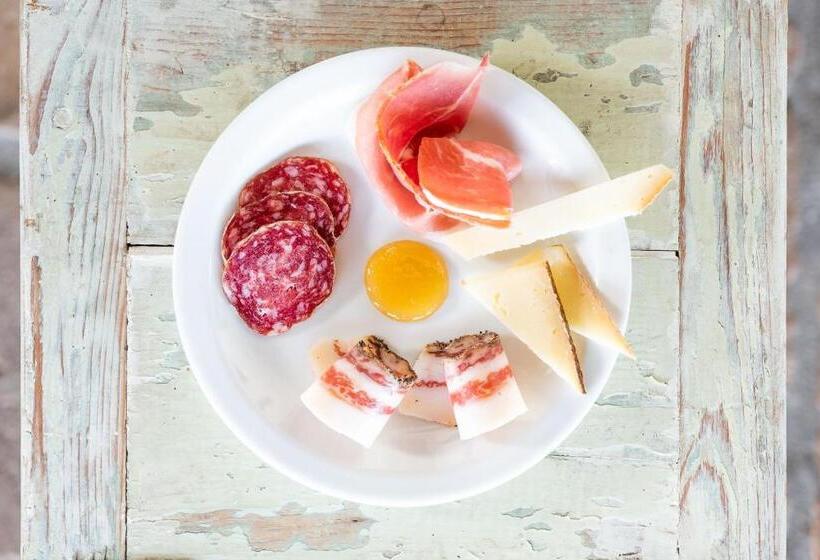 مبيت وإفطار Il Castellaro