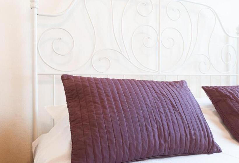 مبيت وإفطار Il Castellaro