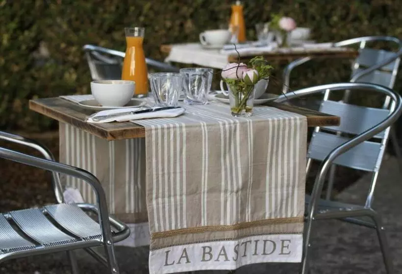 Aamiaismajoitus (B&B) La Bastide De Negra