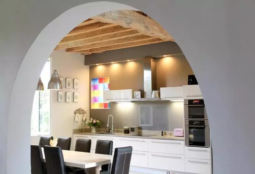 Aamiaismajoitus (B&B) La Bastide De Negra