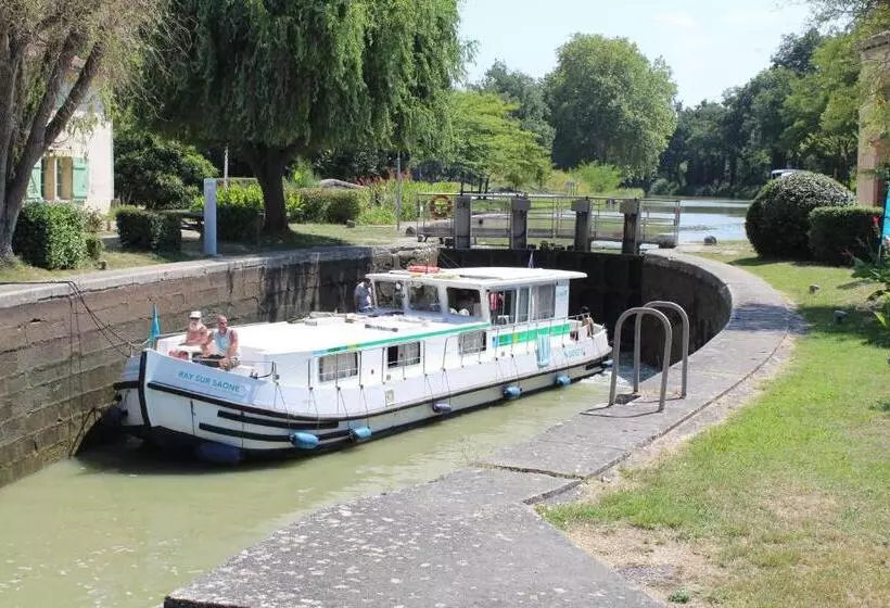 Aamiaismajoitus (B&B) La Bastide De Negra