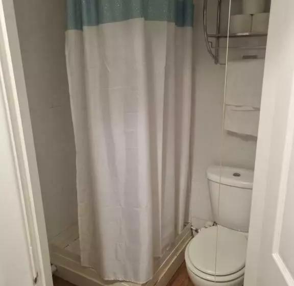 ベッドアンドブレックファースト Royal Oak