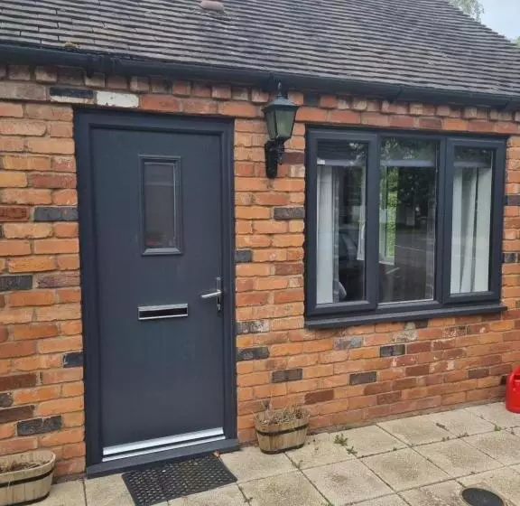 ベッドアンドブレックファースト Royal Oak