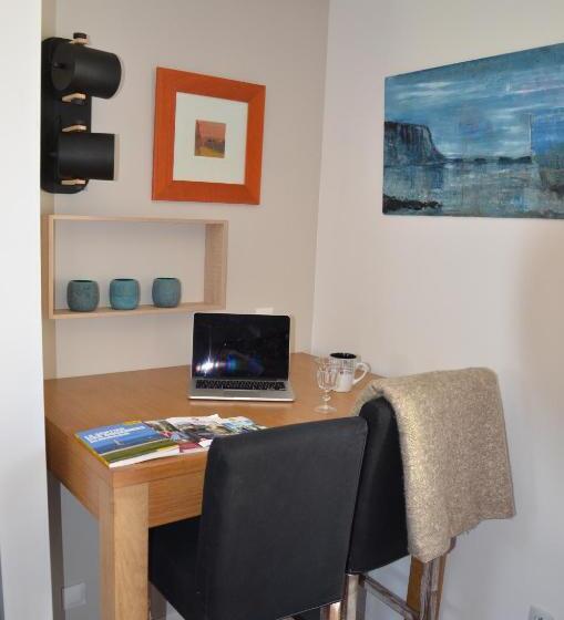 Bed and Breakfast ô Sources