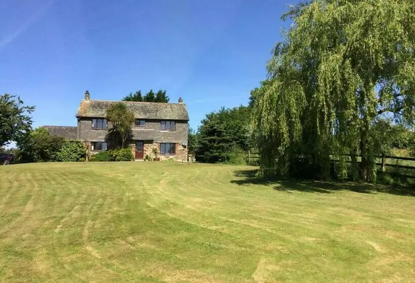 Bed and Breakfast Trecorme Barton