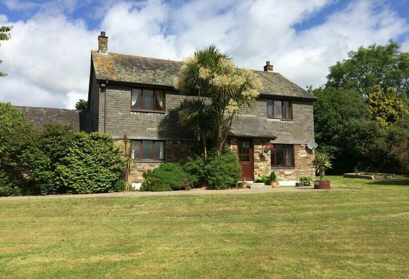 Bed and Breakfast Trecorme Barton