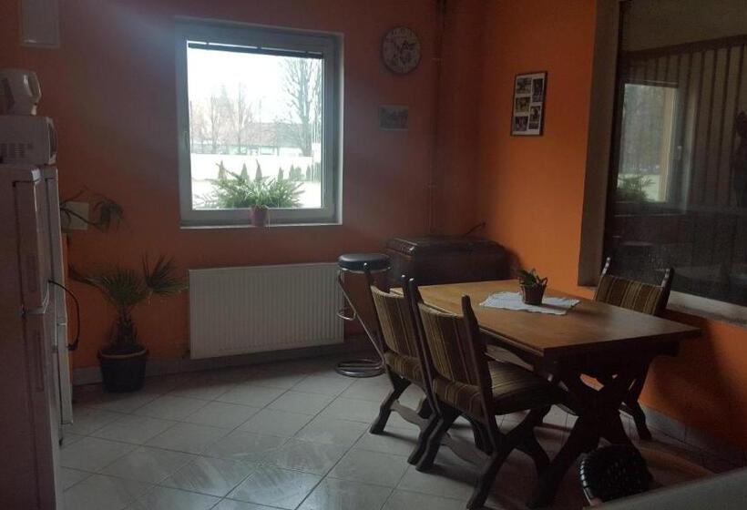 فندق Farm Stay Nh Stables