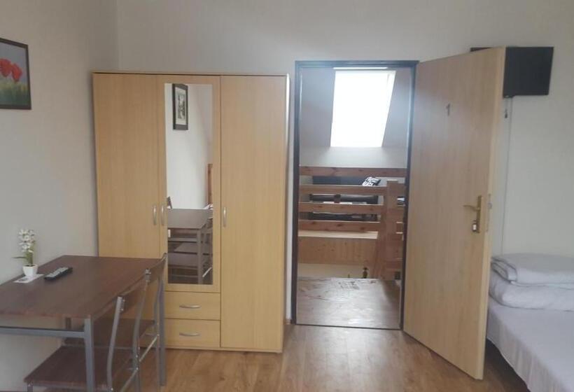 فندق Farm Stay Nh Stables