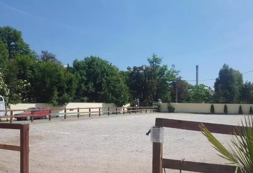 ホテル Farm Stay Nh Stables