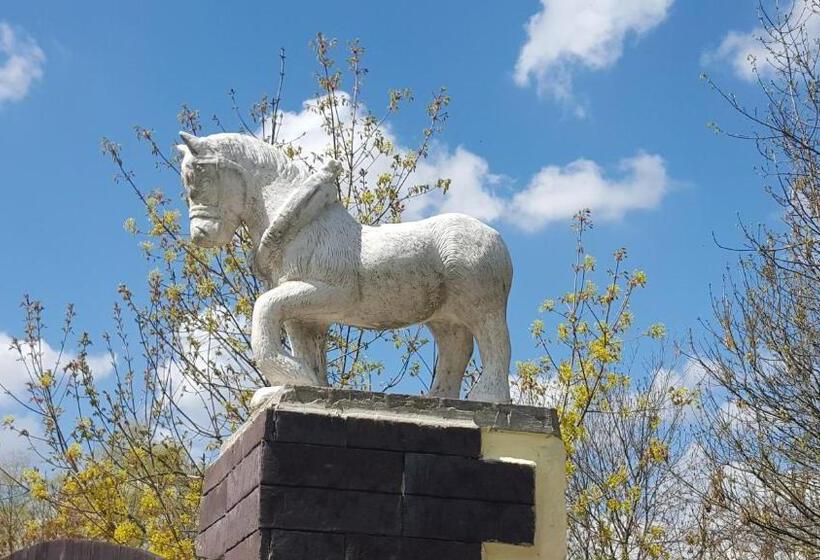 فندق Farm Stay Nh Stables