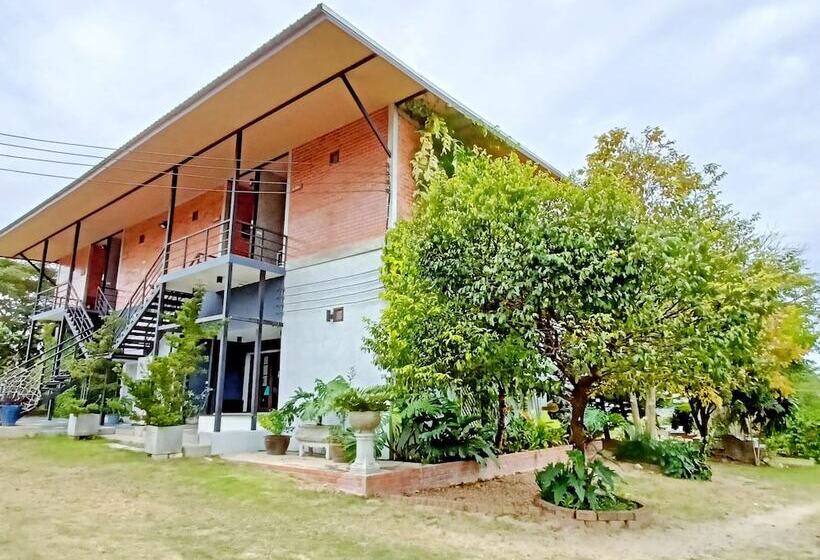 호텔 Tantai Eco Farm Stay At Khao Yai