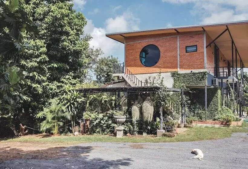 Hotelli Tantai Eco Farm Stay At Khao Yai