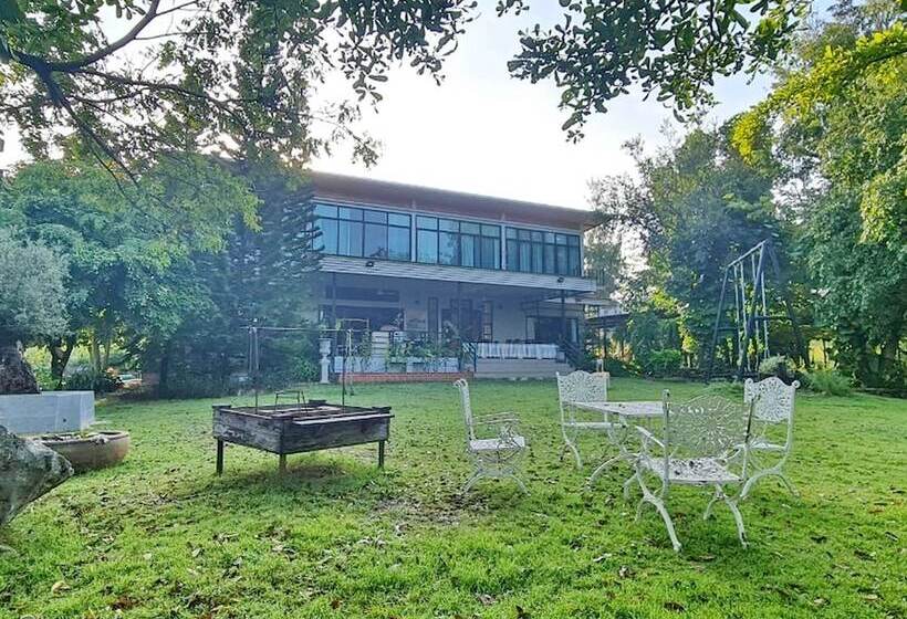 호텔 Tantai Eco Farm Stay At Khao Yai