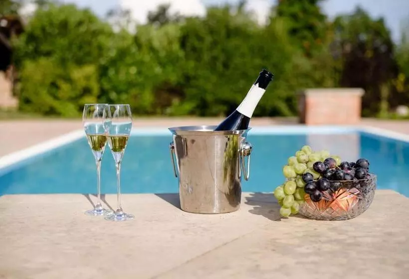 Hotelli Villa Daniela