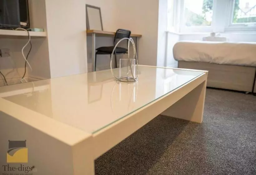 Monthly Stay Offer   En Suite   Kitchenette