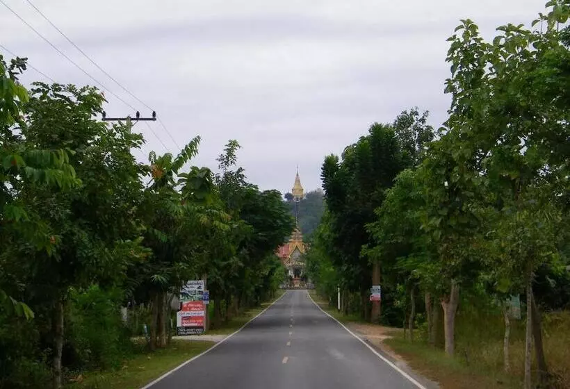 Majatalo Banmon Makok