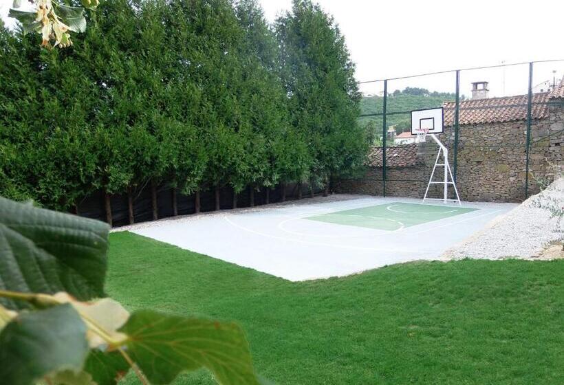 بنسيون Casa Dona Urraca