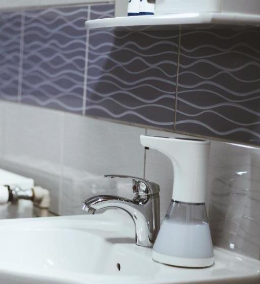 ペンション Dmc House