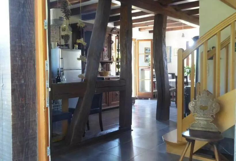 Majatalo La Pomme De Pin